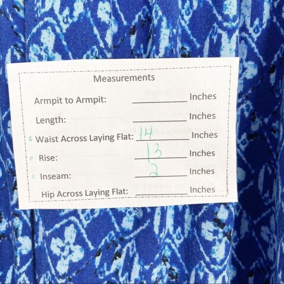 Forever 21 Blue Tribal Print Elastic Waist Shorts | Size Large - Picture 6 of 6